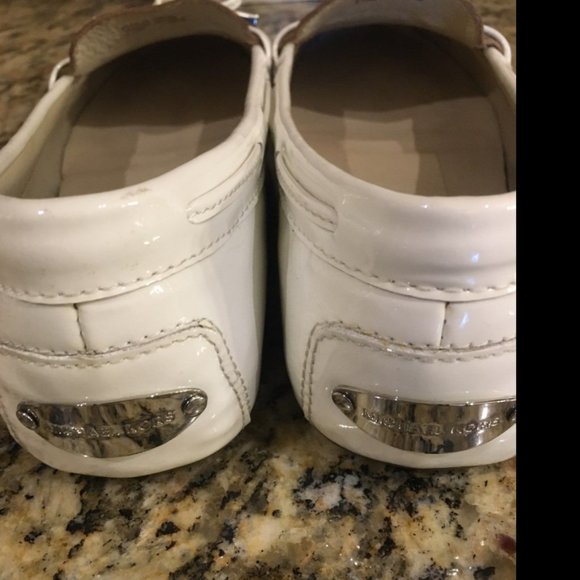 Beautiful Michael Kors Daisy Loafers - 6.5… - Picture 3 of 4
